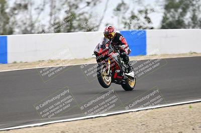 media/Apr-18-2025-TrackDaz (Fri) [[45f5874c44]]/A Group/Session 3 (Turn 6 - Outside)/